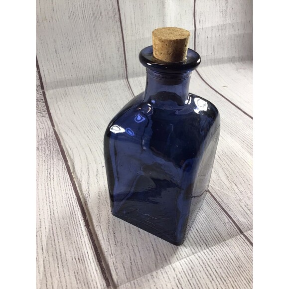 Vintage Sweet Antiques Blue Glass Bottle Radiana Advertising - Picture 3 of 7